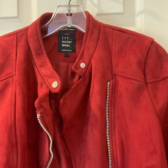 Zara Trafaluc red faux suede biker jacket, multiple zippers, belted waist. Sz S - Picture 4 of 13